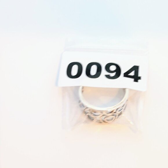 Sterling Silver Openwork Circle Design Band Ring Size 8.75 - Picture 10 of 10